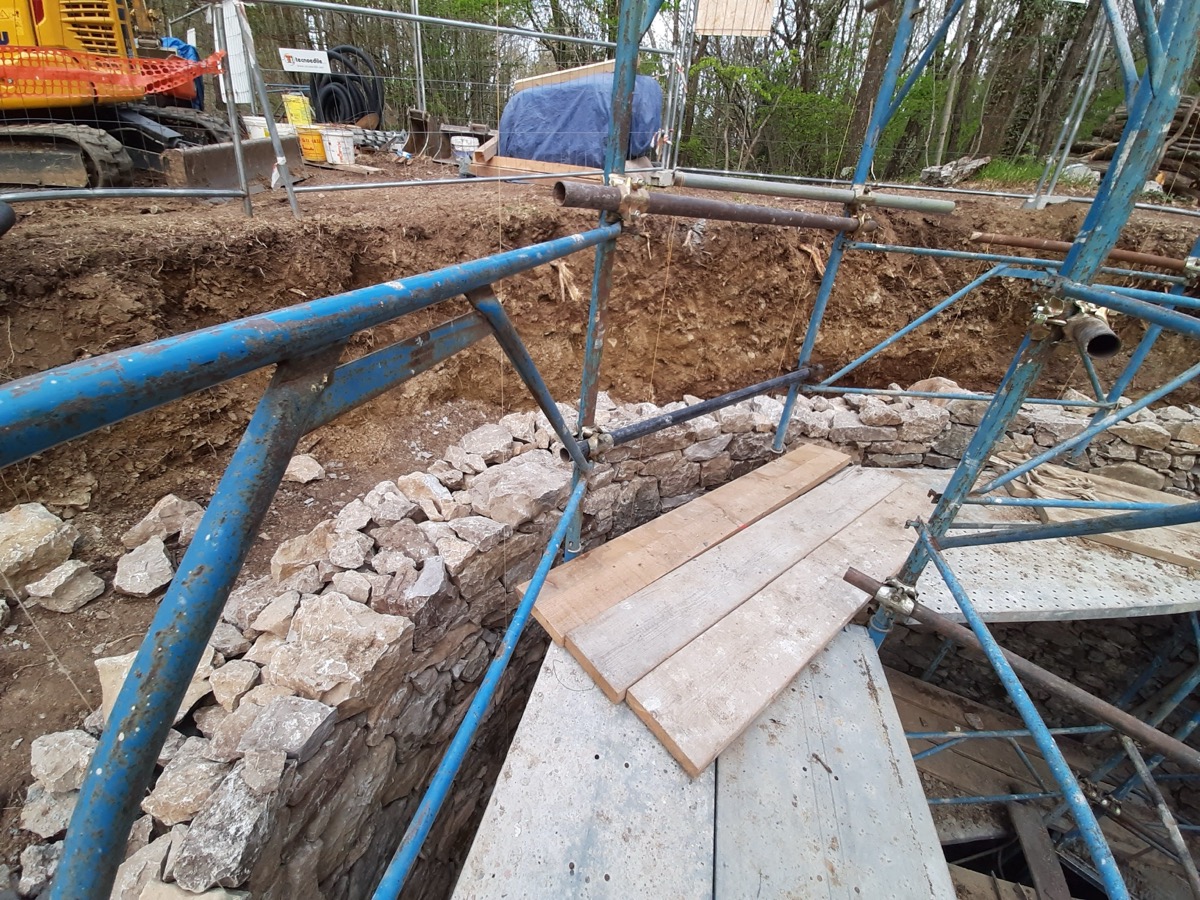 Dettaglio ricostruzione murature con tecniche tradizionali